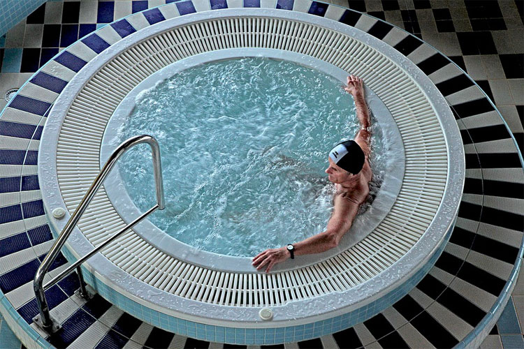 installer jacuzzi extérieur