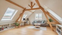 Aménagement de combles sous fermettes : possible et à quel prix ?