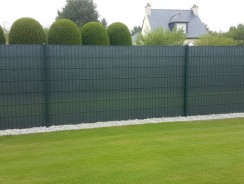 Lame PVC clôture Brico Dépôt : prix 2026, modèles et pose