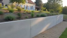 Mur de soutènement : réglementation 2026 (hauteur, permis, mitoyenneté)
