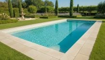 Pose margelle piscine coque : prix au ml et budget 2026