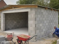 Prix d’un garage en parpaing de 30m2 : budget complet 2026