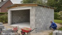 Prix d&rsquo;un garage en parpaing de 30m2 : budget complet 2026