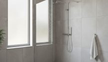 Vitre de douche italienne : épaisseur, verre, prix et pose (2026)