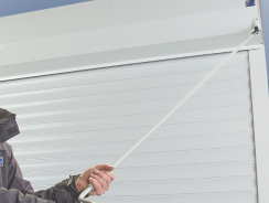 Tout savoir sur le volet roulant manuel : installation et avantages