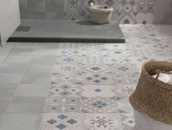 Comment bien choisir le revêtement de sol d&rsquo;une salle de bain ?