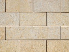 Le guide complet pour choisir un travertin et réussir son installation