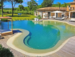 La piscine sans liner : allier durabilité et esthétique