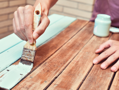 Les étapes indispensables pour relooker un meuble avec succès