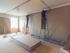 Comment rénover efficacement une pièce chez soi ?