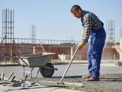 Tarif maçon au m² : prix 2026 en construction et rénovation